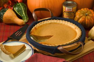 thanksgiving dinner pumpkin pie dessert