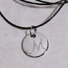 Engraved Round Pendant Necklace J31582