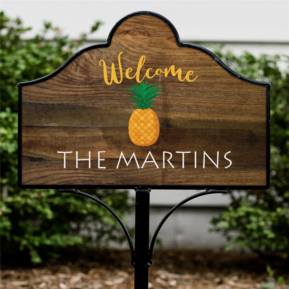 Personalized Welcome Pineapple Magnetic Sign Set | Personalized Welcome Signs