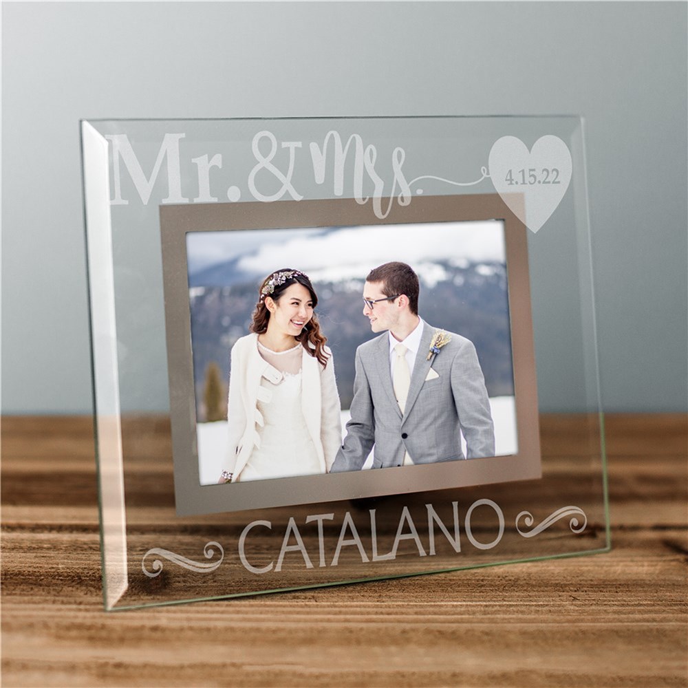 Engraved Mr and Mrs Glass Frame | Personalized Wedding Frames