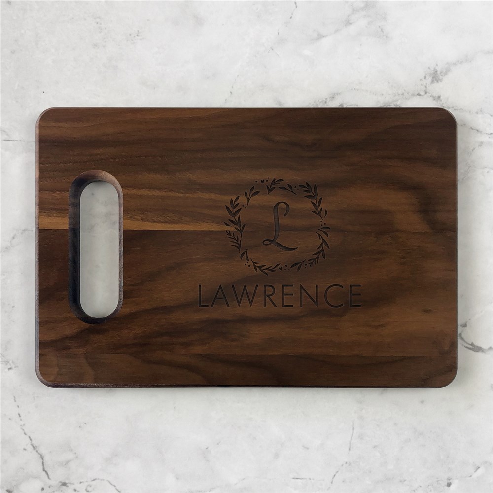 Engraved Wreath with Family Name & Initial Cutting Board