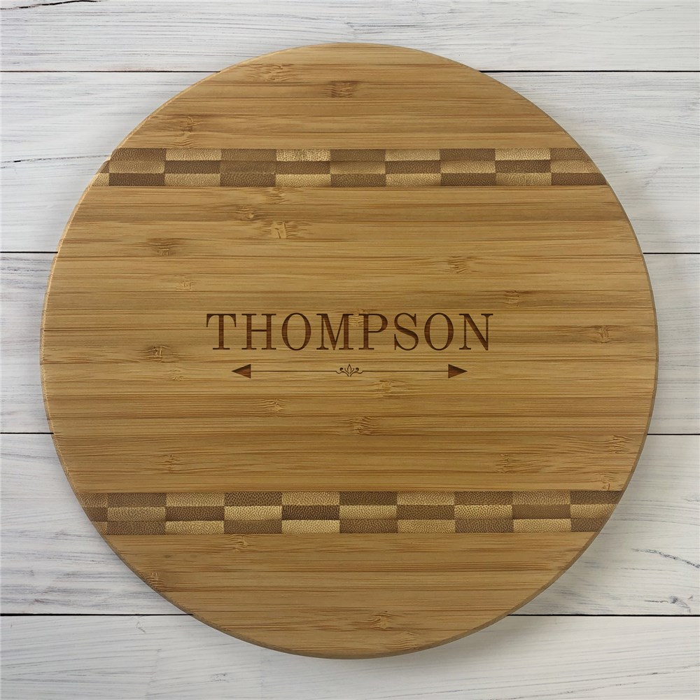 Engraved Family Name with Decorative Arrow Round Cutting Board