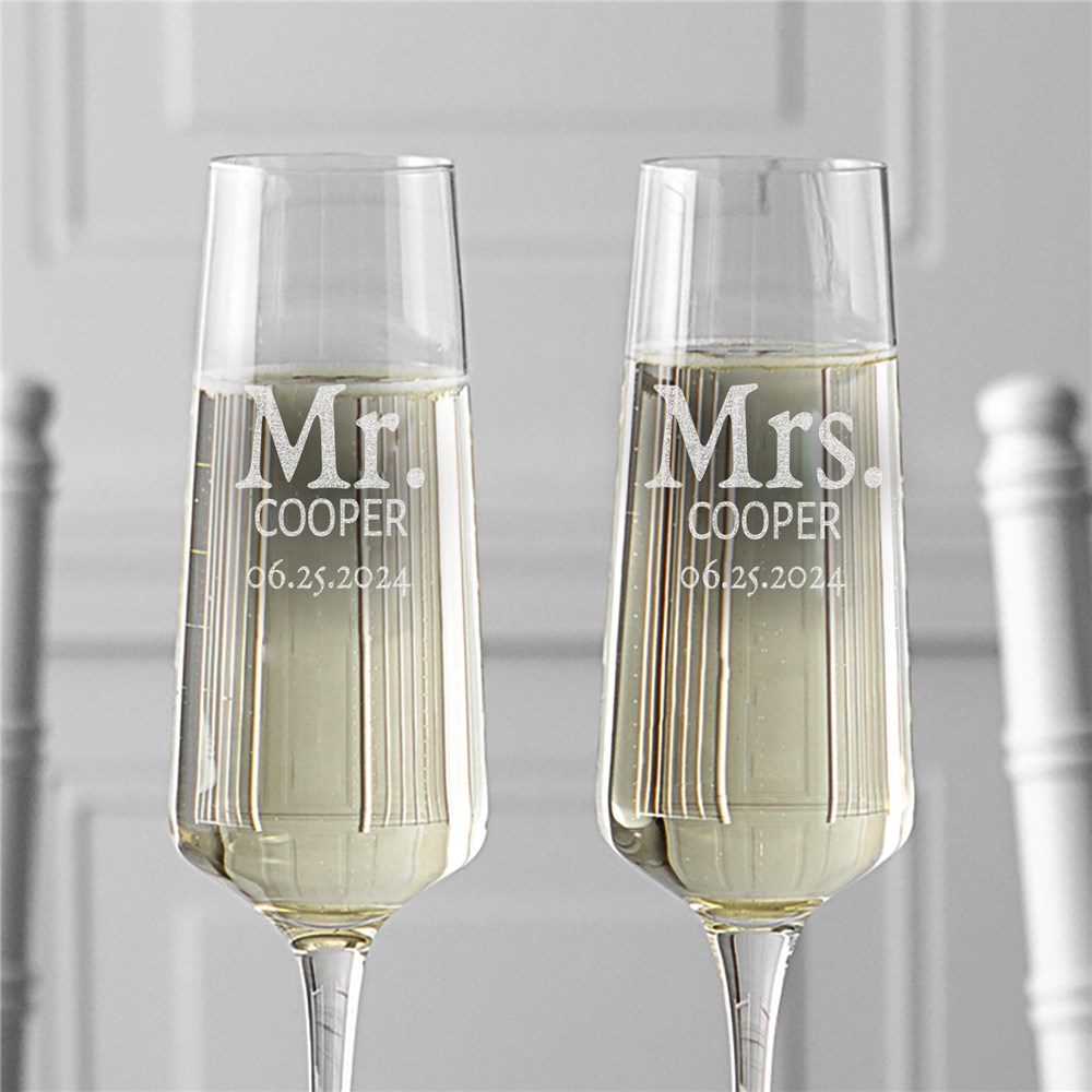 Engraved Mr. And Mrs. Bride And Groom Toasting Glasses Set